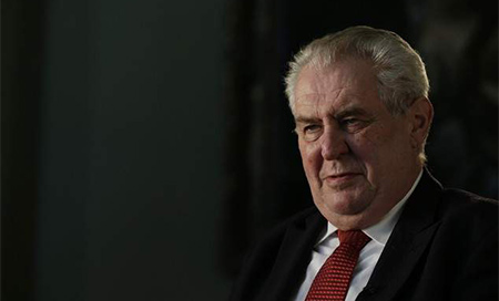 Presidente checo, Milos Zeman Zeman gana la primera vuelta de las presidenciales checas
